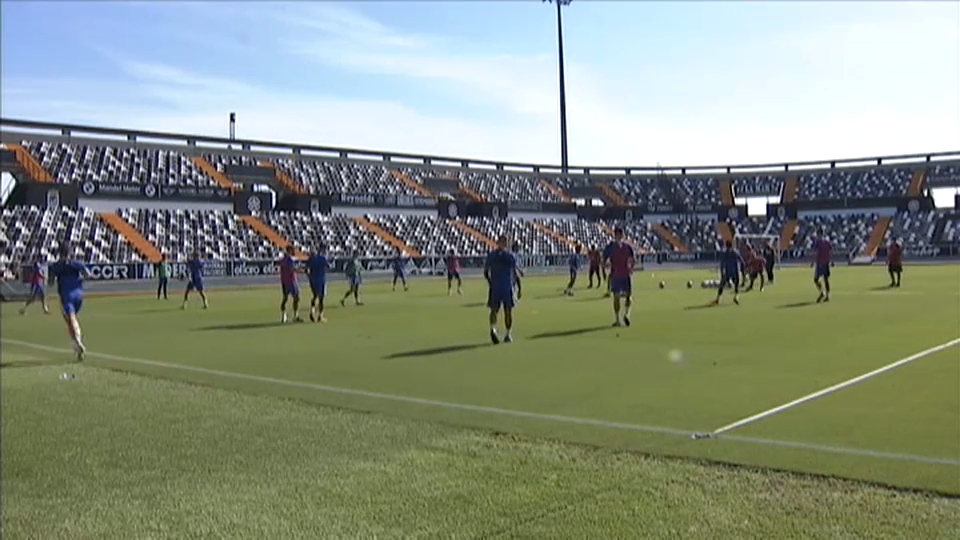 La plantilla del Badajoz en el primer entrenamiento de pretemporada