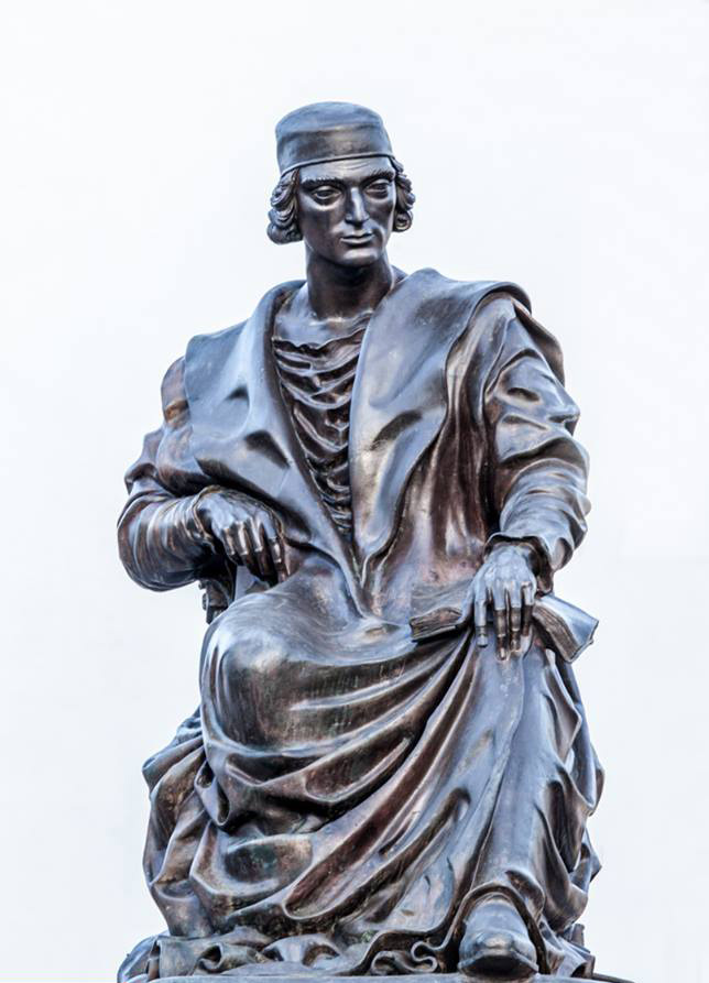 estatua de nebrija