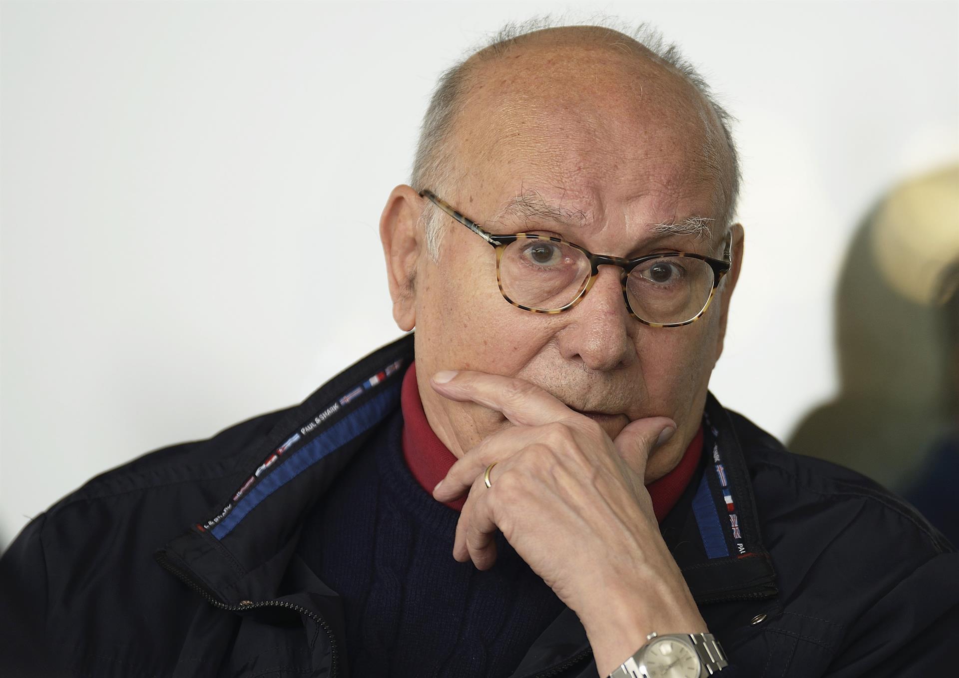 Mario Camus
