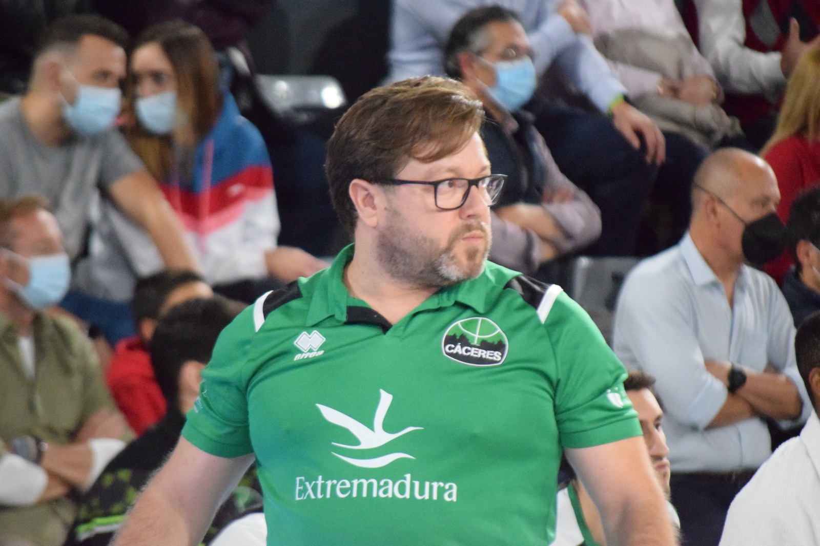 Roberto Blanco, técnico del Cáceres Basket.
