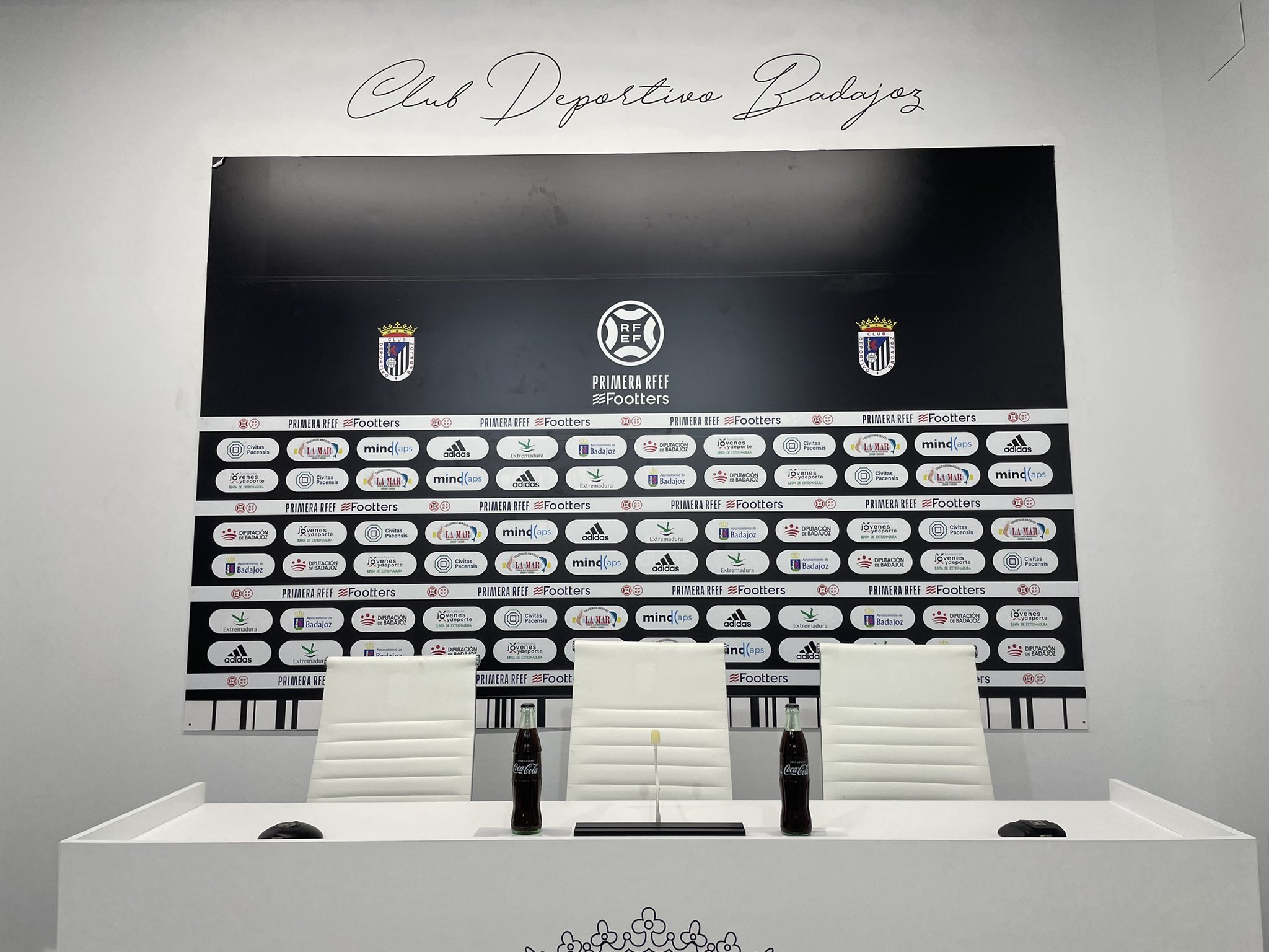 Sala de prensa del CD Badajoz.