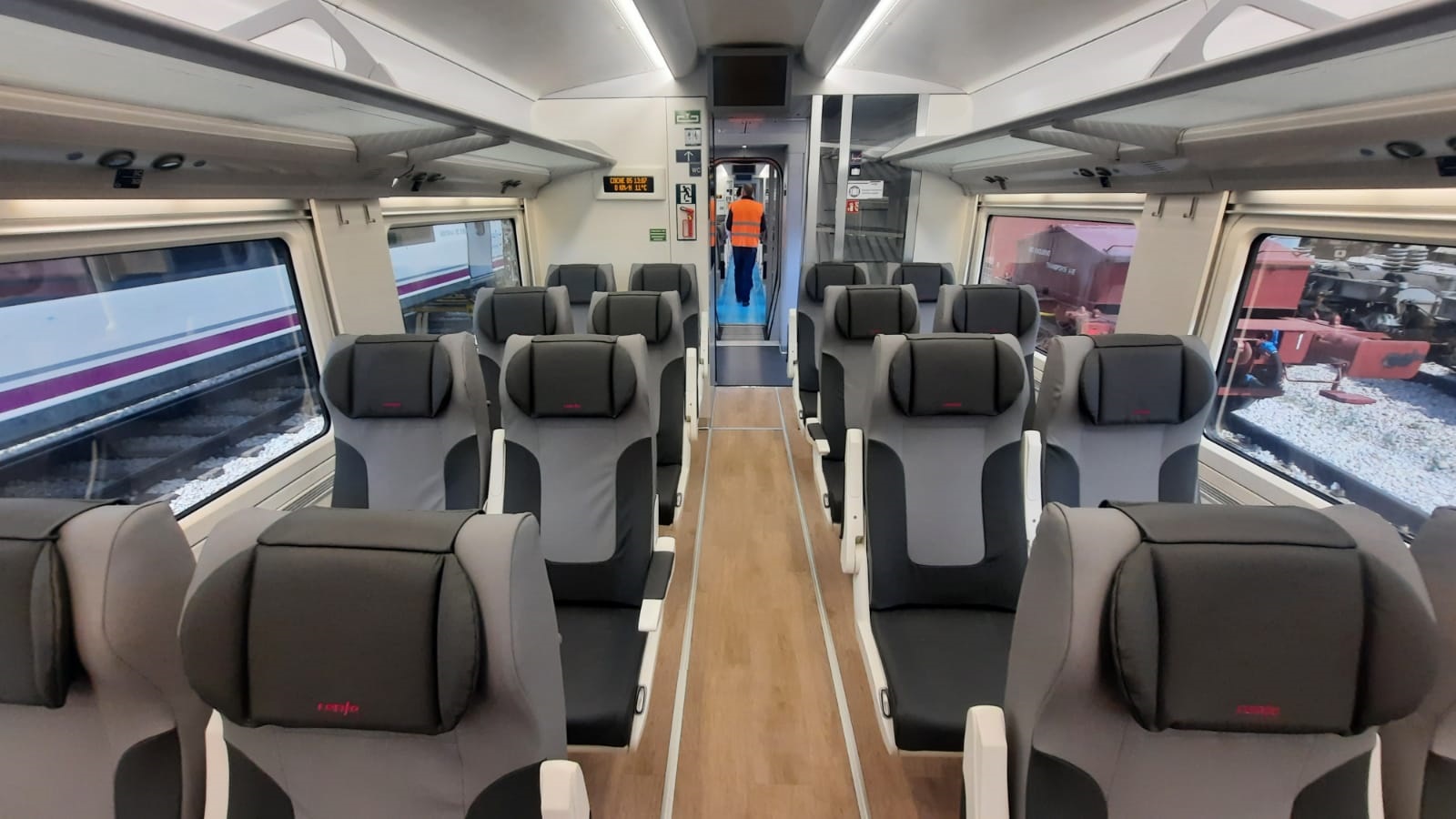 Tren S-730