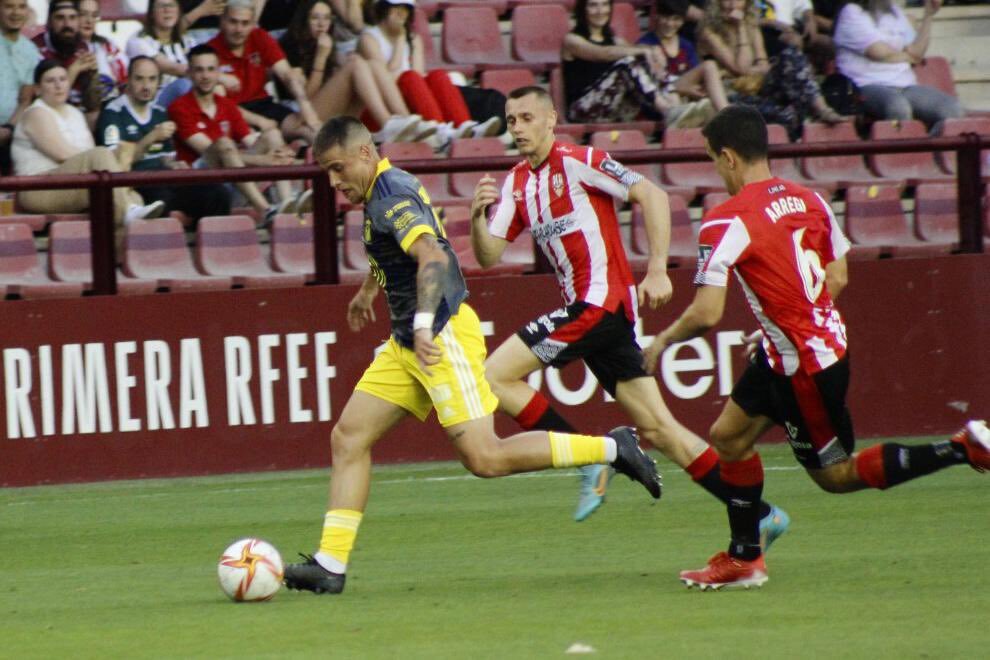 Jugada Logroñés - Badajoz