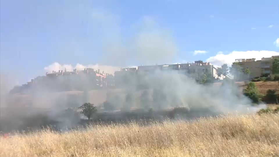 Incendio de pastos en Cáceres