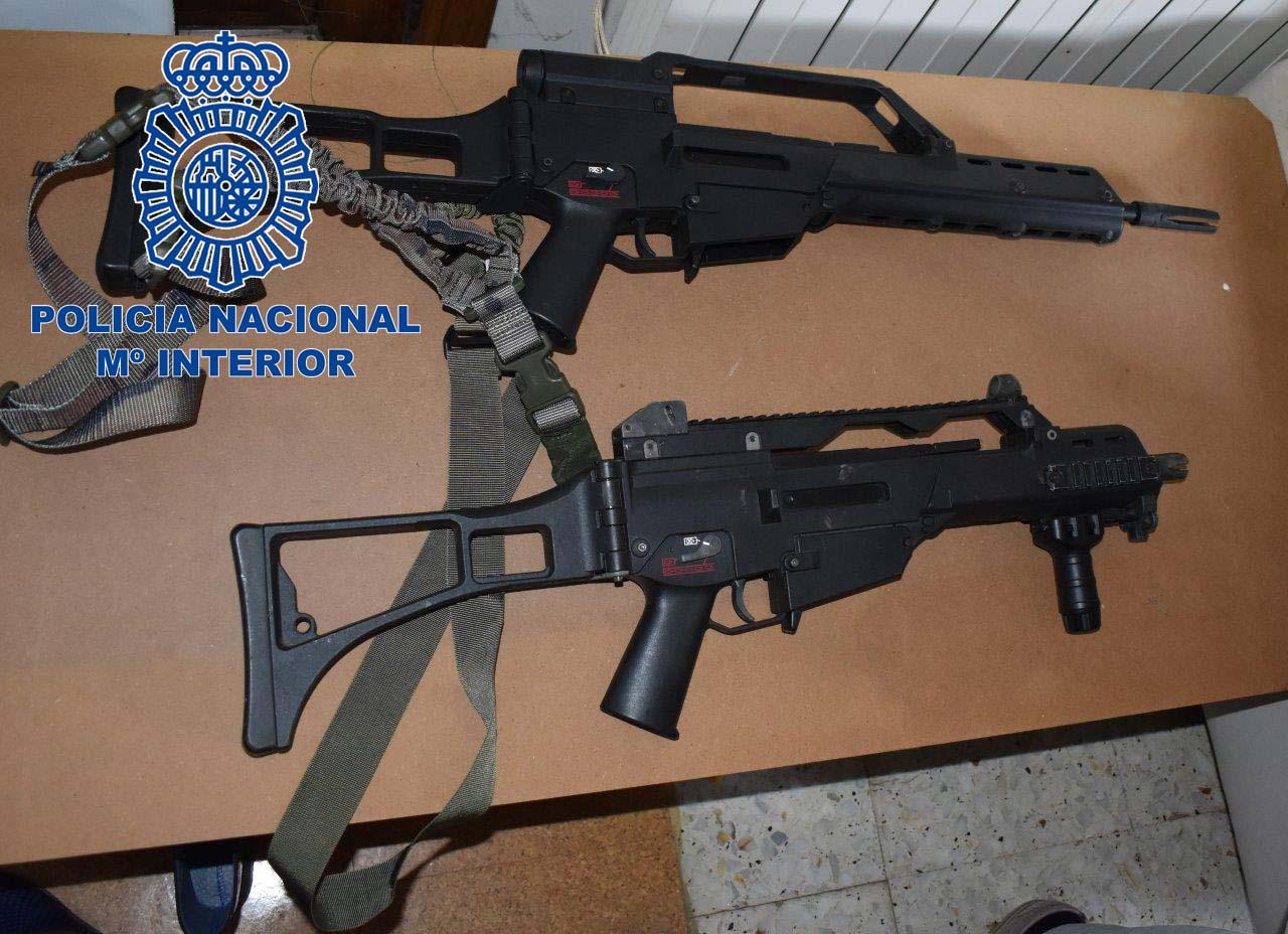 Armas simuladas