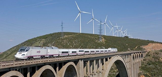 Alvia a su paso por Extremadura