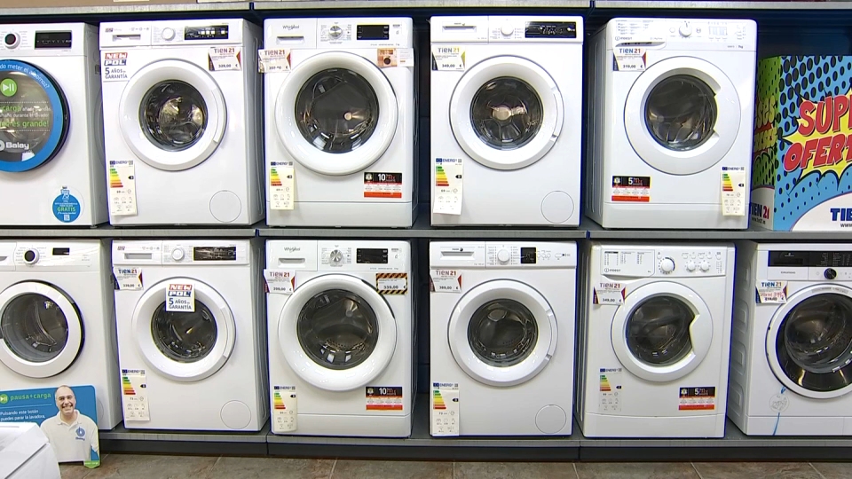 Lavadoras en una tienda de electrodomésticos.