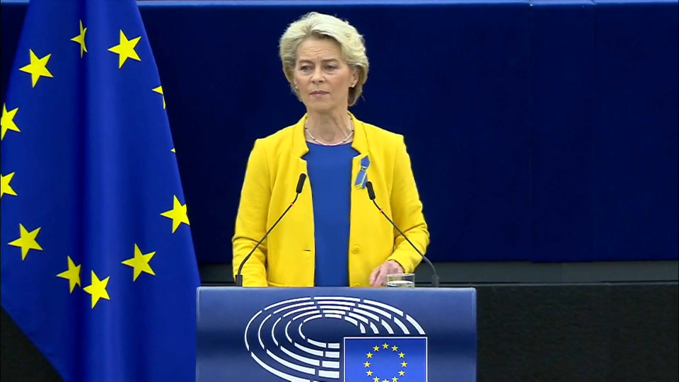 La presidenta de la Comisión Europea, Ursula Von der Leyen, ante el plenario del parlamento europeo donde ha anunciado las medidas de ahorro energético.