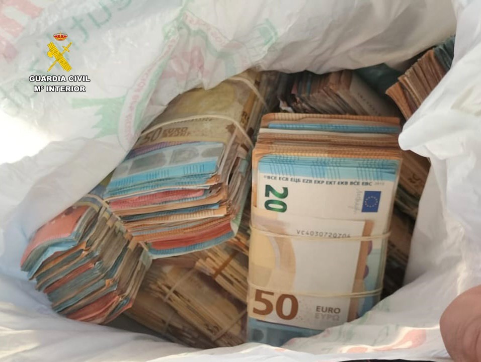 Dinero de blanqueo