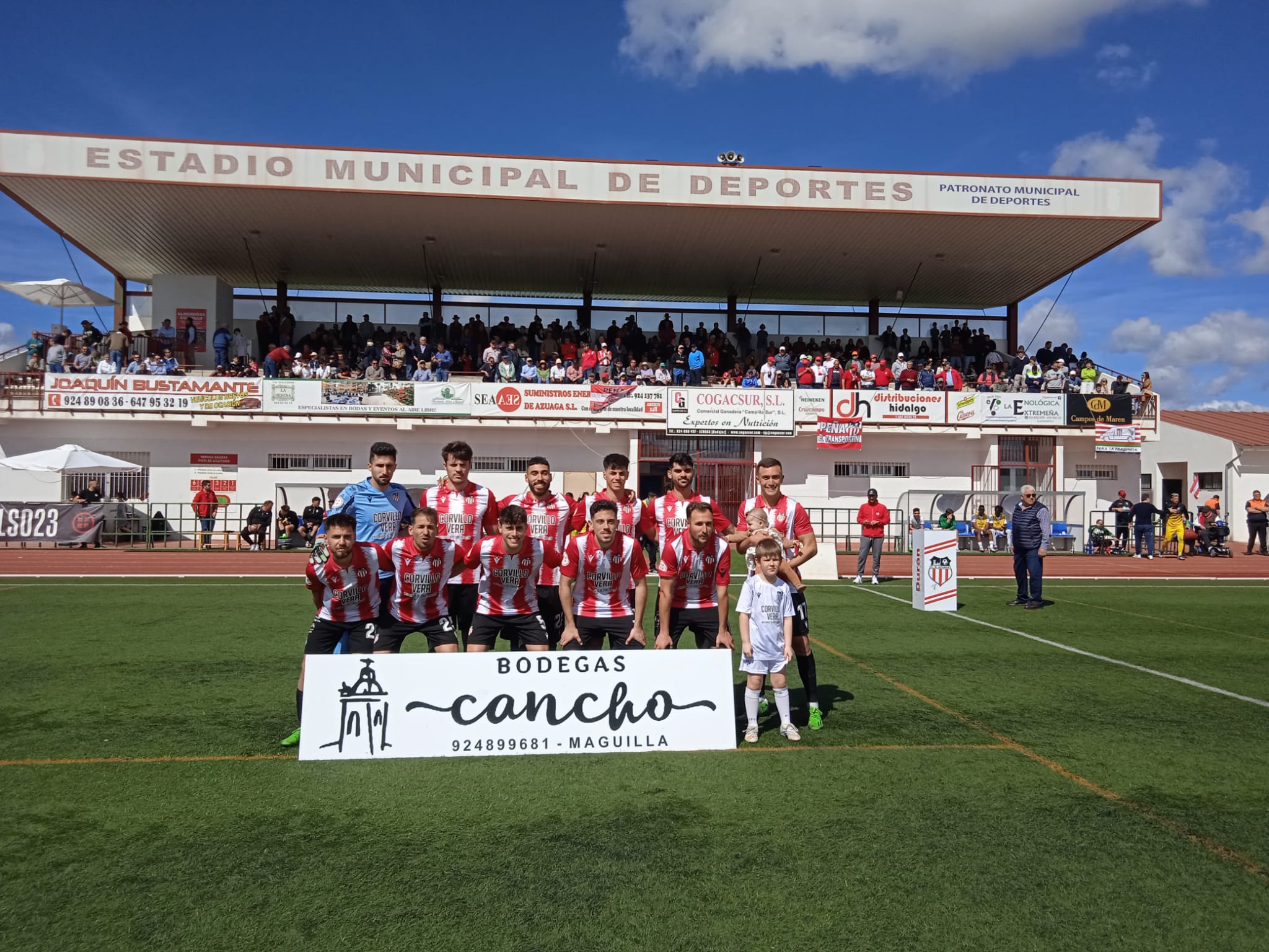 Once inicial del Azuaga en el Municipal rojiblanco.