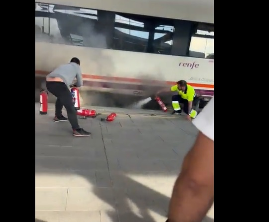 Tren ardiendo