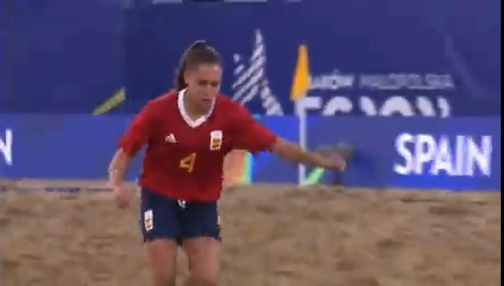 María Corbacho lanza penalty