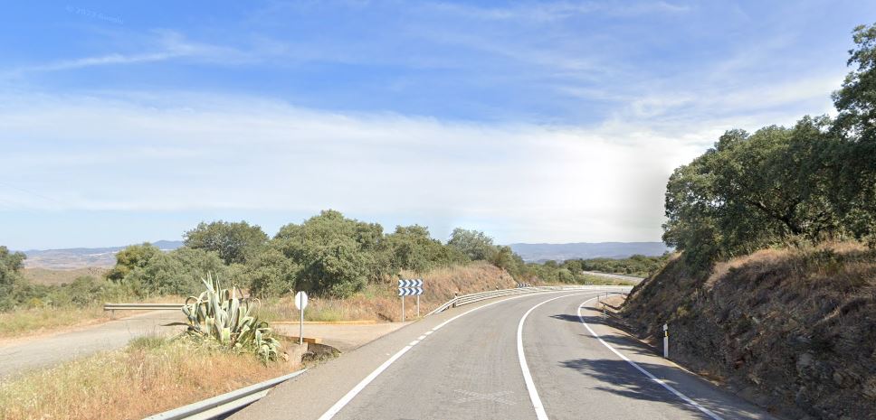 Kilómetro 85 de la N-435, cerca de Fregenal de la Sierra