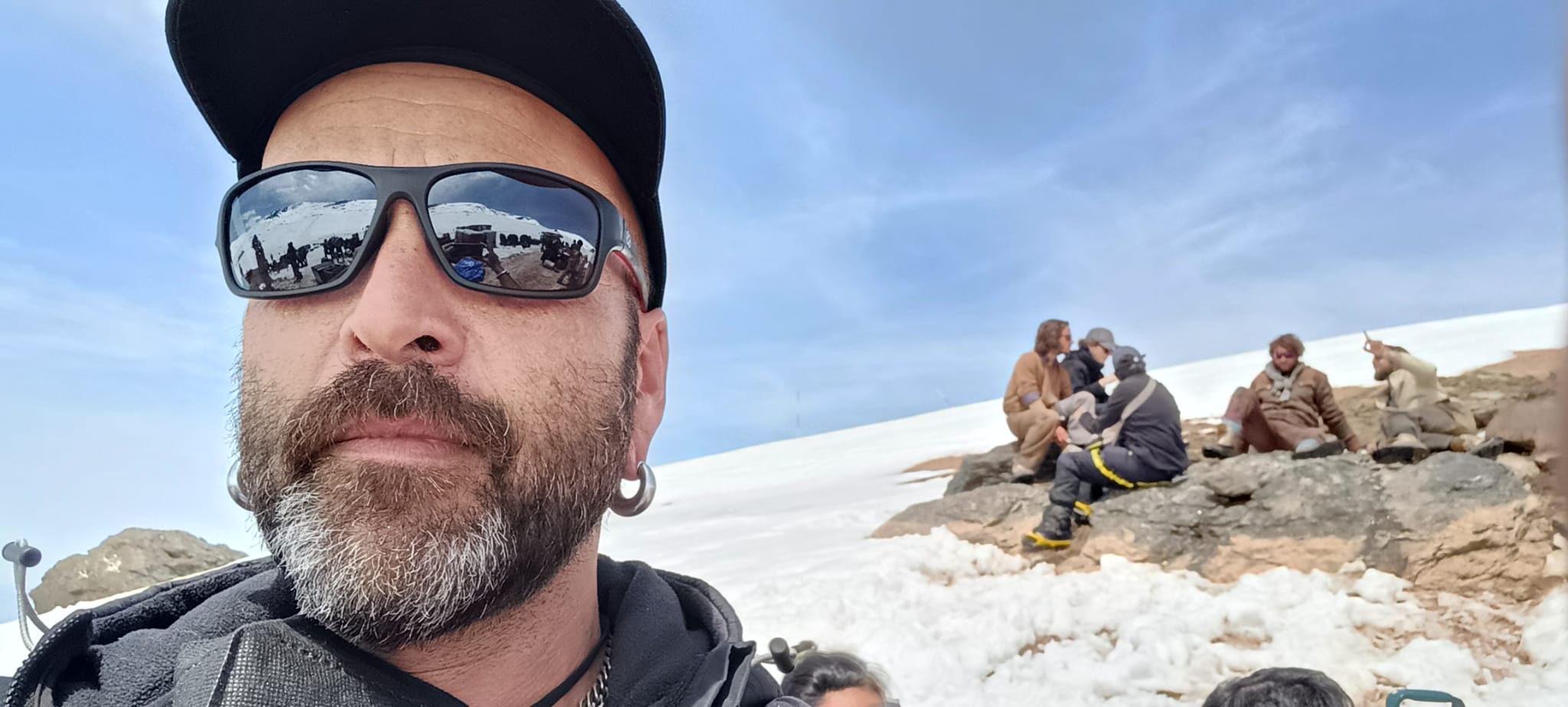 David Moreno en el rodaje de La sociedad de la nieve