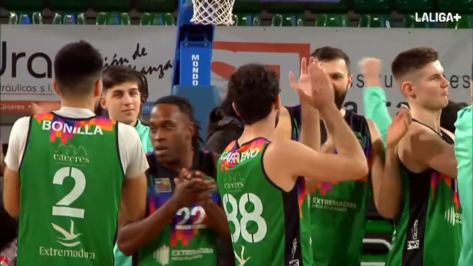 Victoria Cáceres Patrimonio a Oviedo