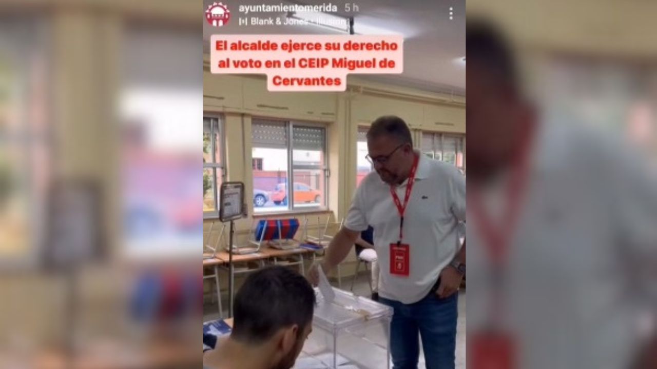 Antonio Rodríguez Osuna ejerce su derecho al voto
