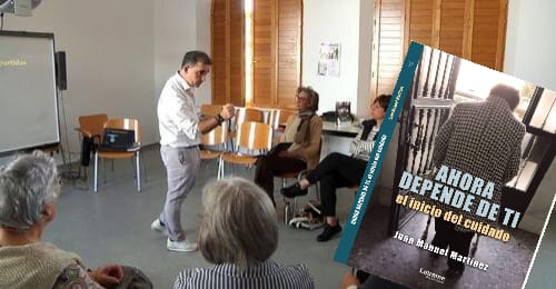 Juan Manuel en una charla 