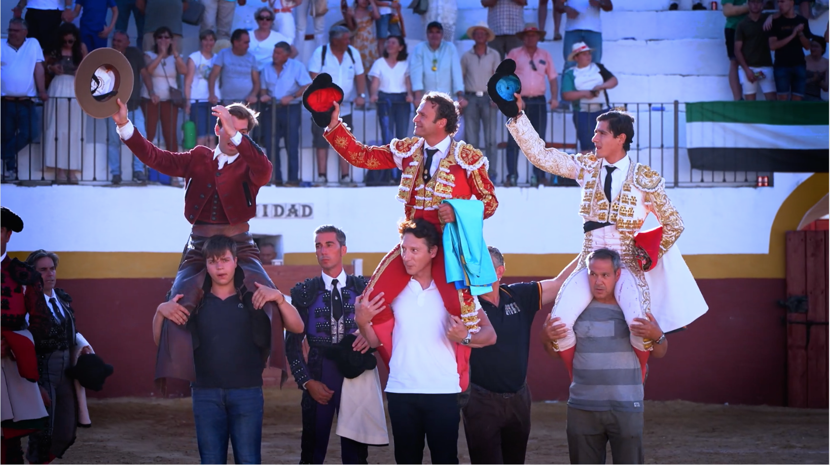 Fuentes de Leon, Corrida de toros, Corpus, Tierra de Toros, Antonio ferrera, Juan Albarrán, Luis David Adame, Sebastián Fernández, Tierra de Toros, Canal Extremadura, Juan Bazaga
