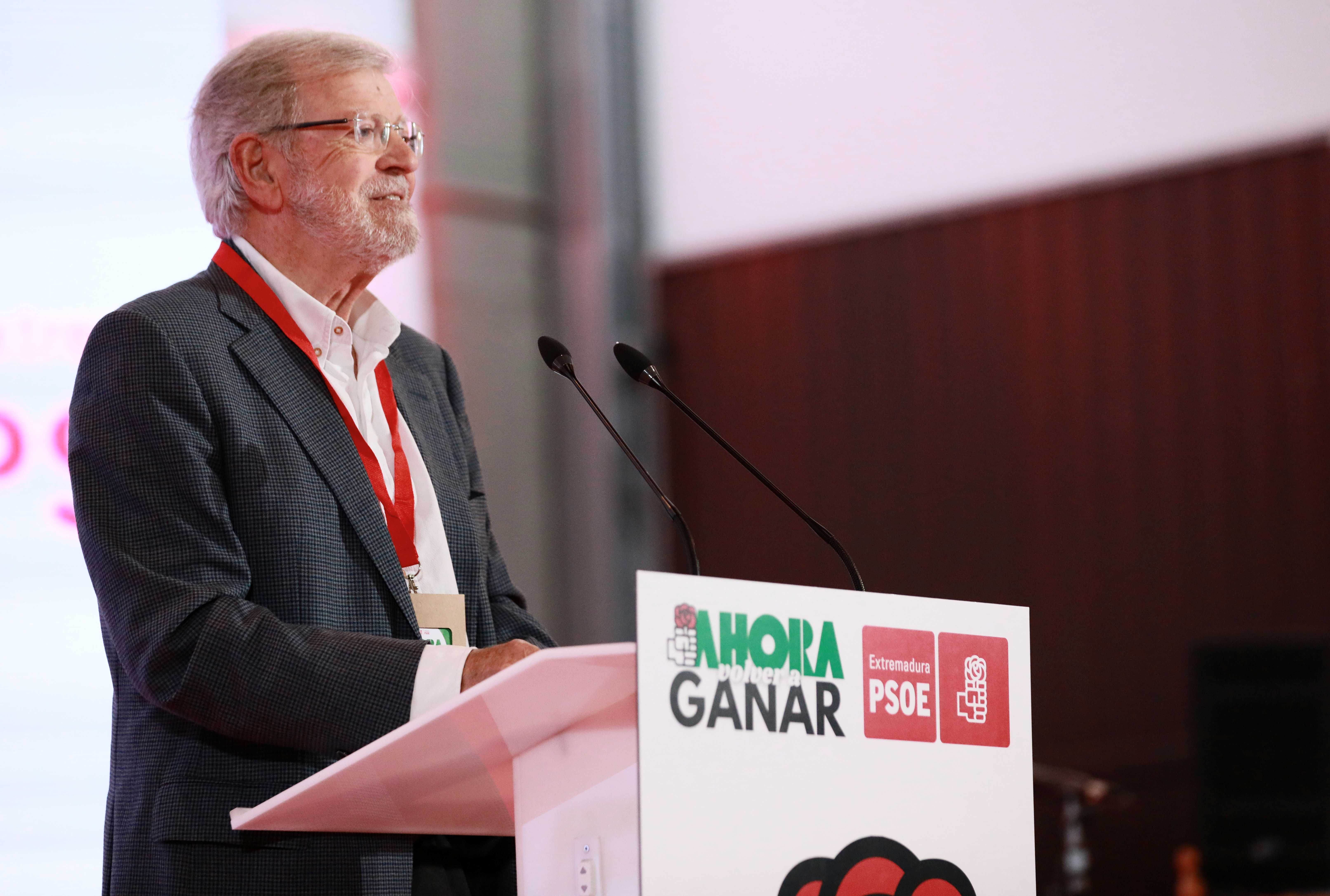 El PSOE extremeño carga contra el pacto PP‑Vox y reivindica la unidad y ...