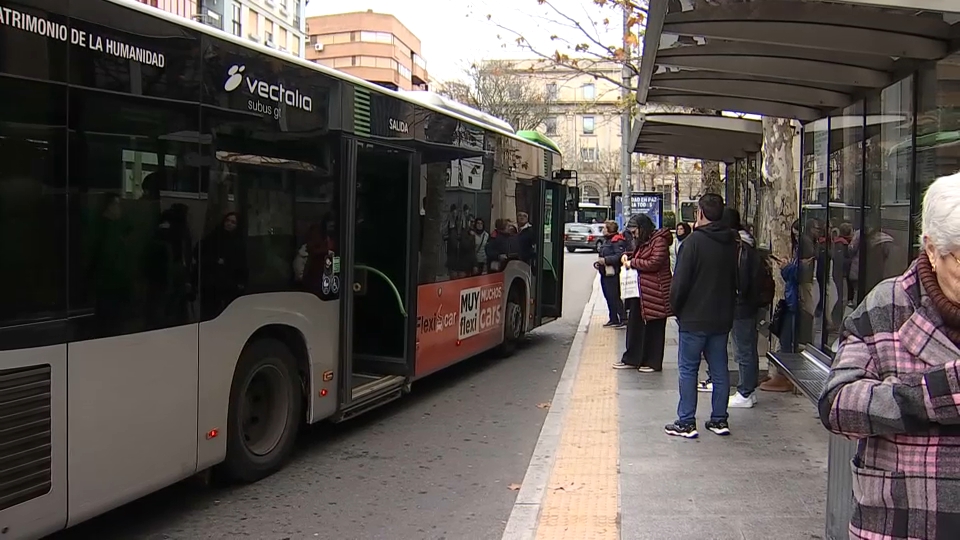 El Gobierno presenta a las comunidades el nuevo billete único de transporte para que esté operativo en 2026