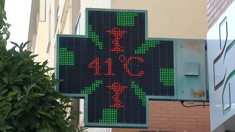 El 90 por ciento de la población considera el calor extremo como un riesgo grave para la salud, según Sanidad