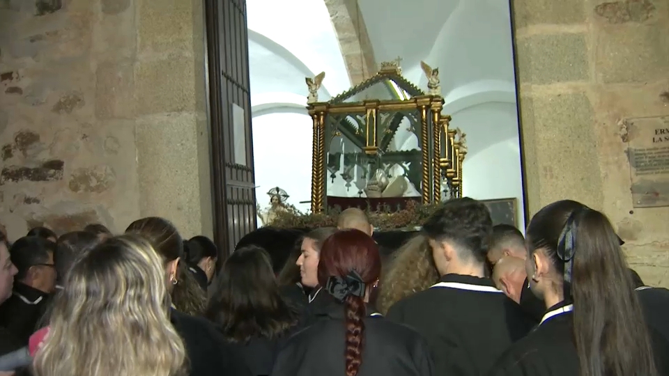 La Soledad en Badajoz y el Descendimiento en Cáceres se salvan de las cancelaciones por lluvia
