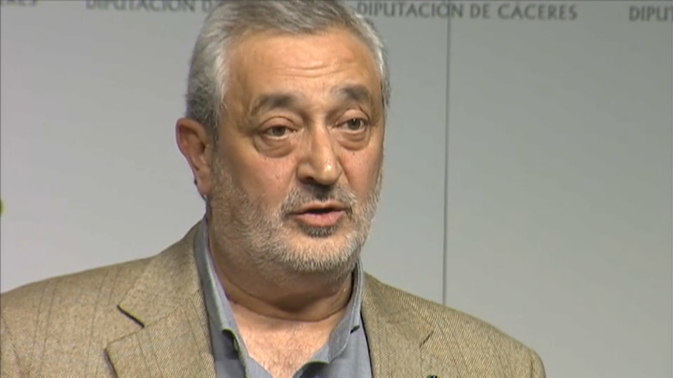 El PSOE propone a Carlos Carlos como titular de la Diputación Cáceres