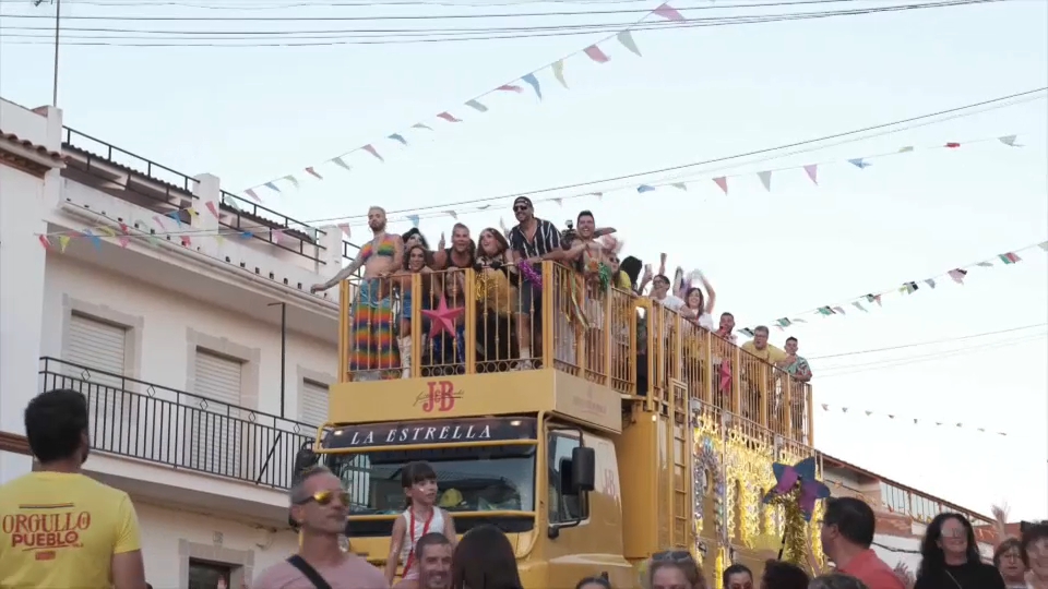 Orgullo de Pueblo en Esparragosa de Lares