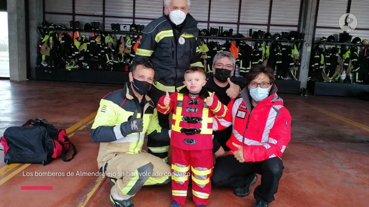 Yago ha vivido en primera persona la experiencia de ser un bombero