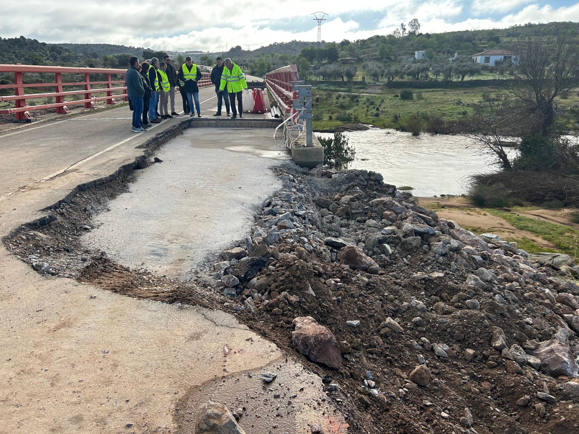 La Diputación de Badajoz acomete una inversión inicial de 200.000 € para reparar las vías provinciales dañadas por el temporal