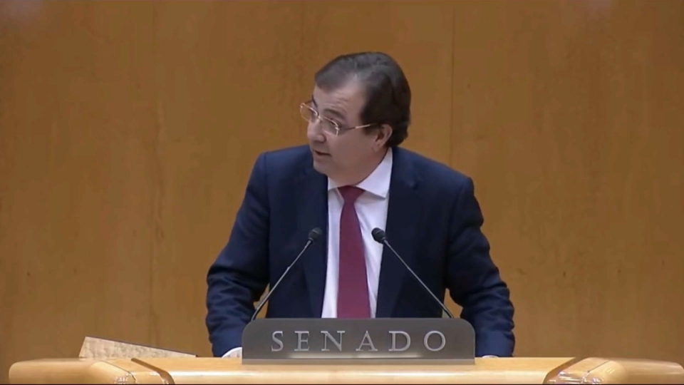 Fernández Vara en el Senado