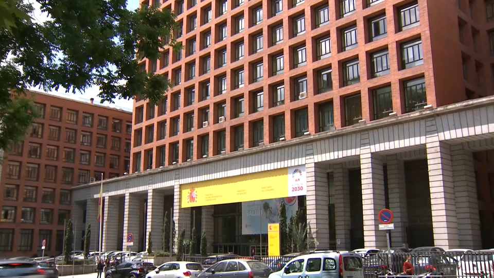 Avances en la negociación entre el Ministerio de Sanidad y los sindicatos médicos