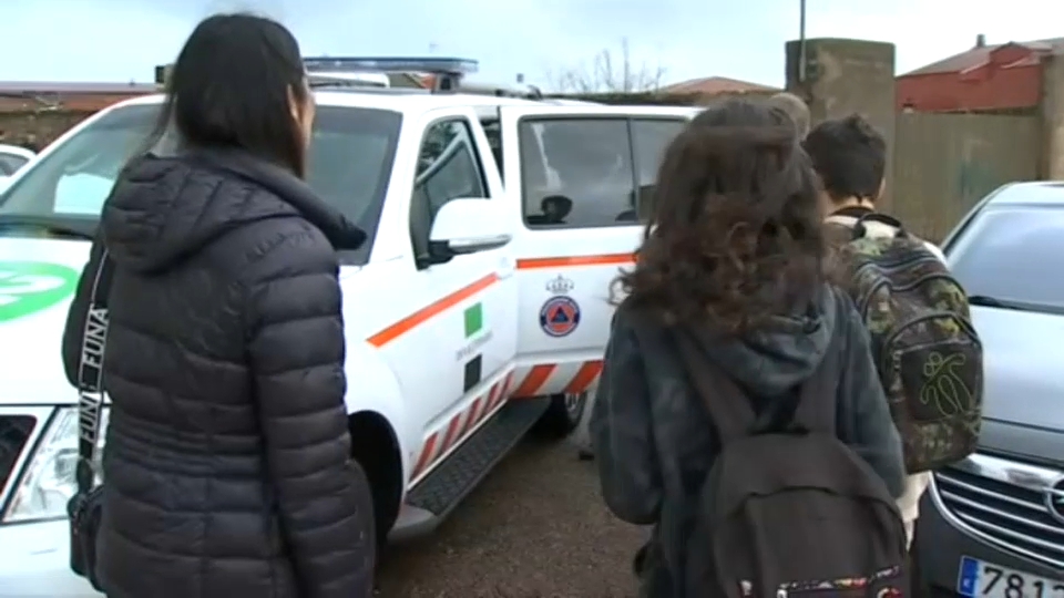 Evacuación de alumnos del instituto