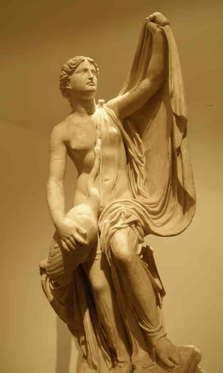 Leda fue violada por Zeus, convertido en Cisne. Así nació Helena de Troya.