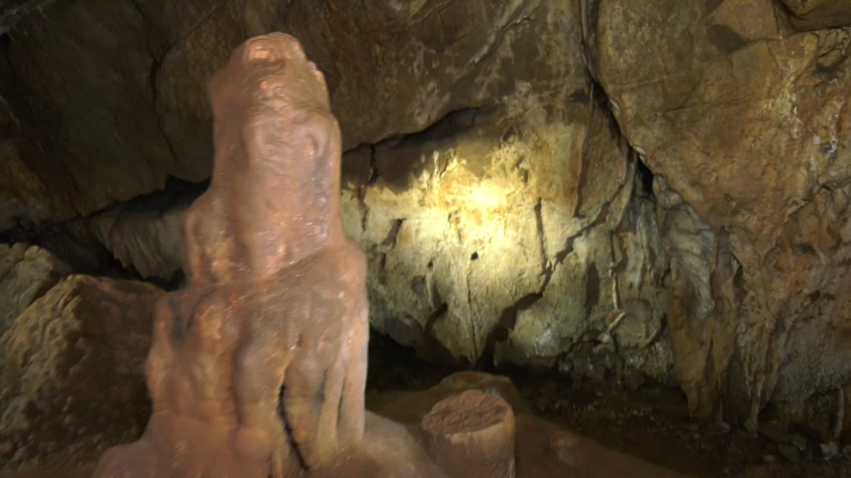 Las pinturas de la Cueva de Maltravieso, nominadas a Mejor Descubrimiento en los Premios Historia National Geographic