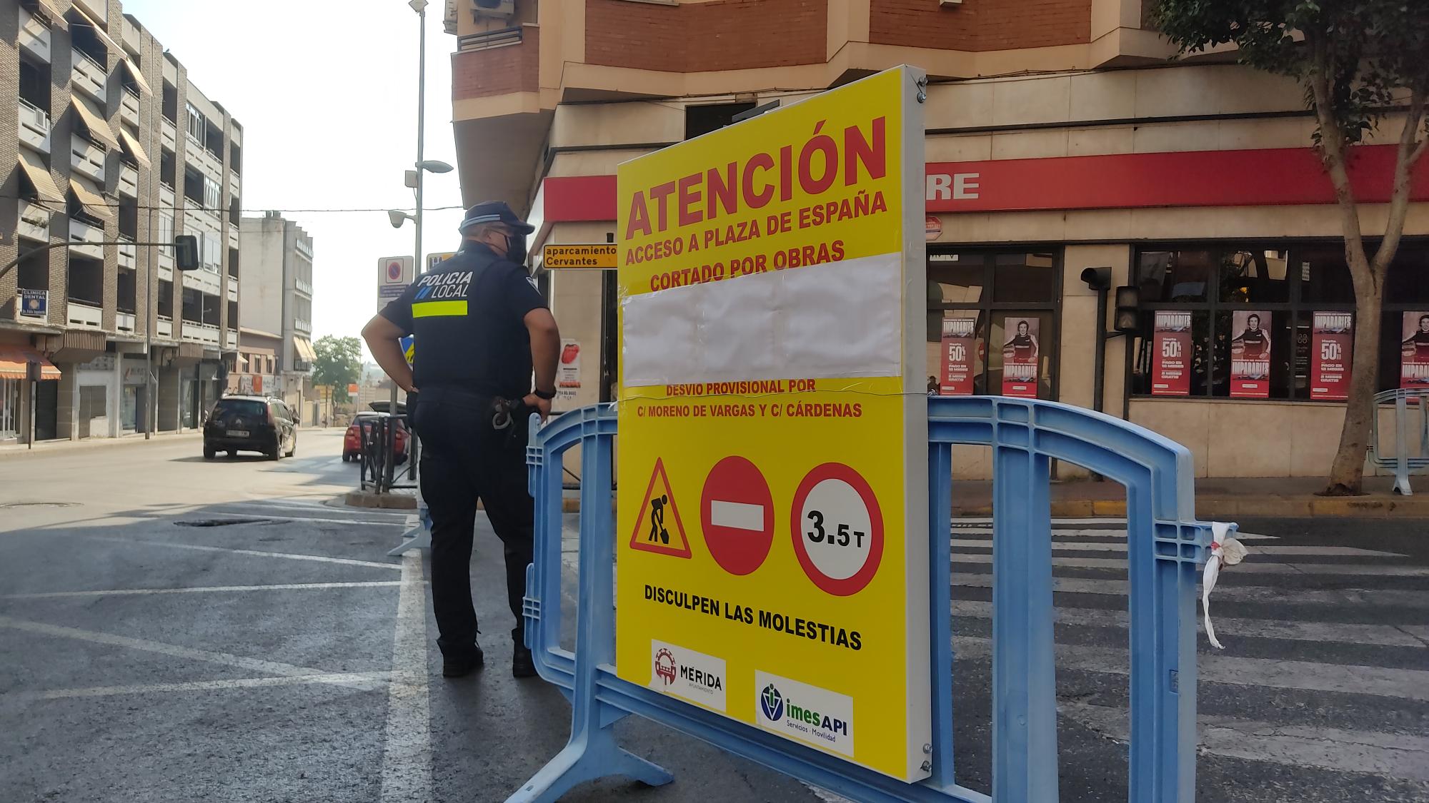 Corte al tráfico en la rotonda de La Torre