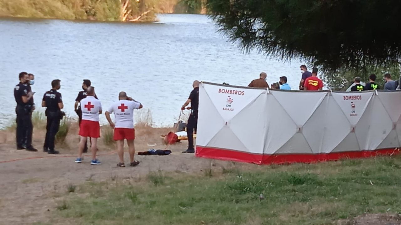 Labores de búsqueda en el río Guadiana