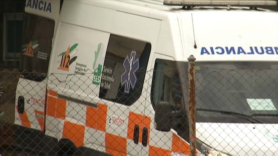 Un hombre de 71 años ha sufrido un trauma craneal al caer por unas escaleras en Pinofranqueado
