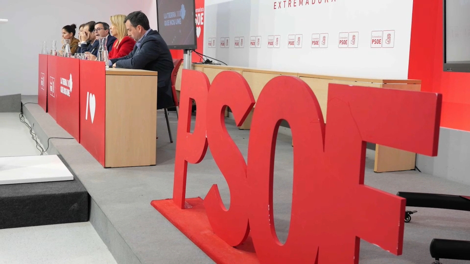El PSOE extremeño defiende la entrada de Gallardo en la Asamblea