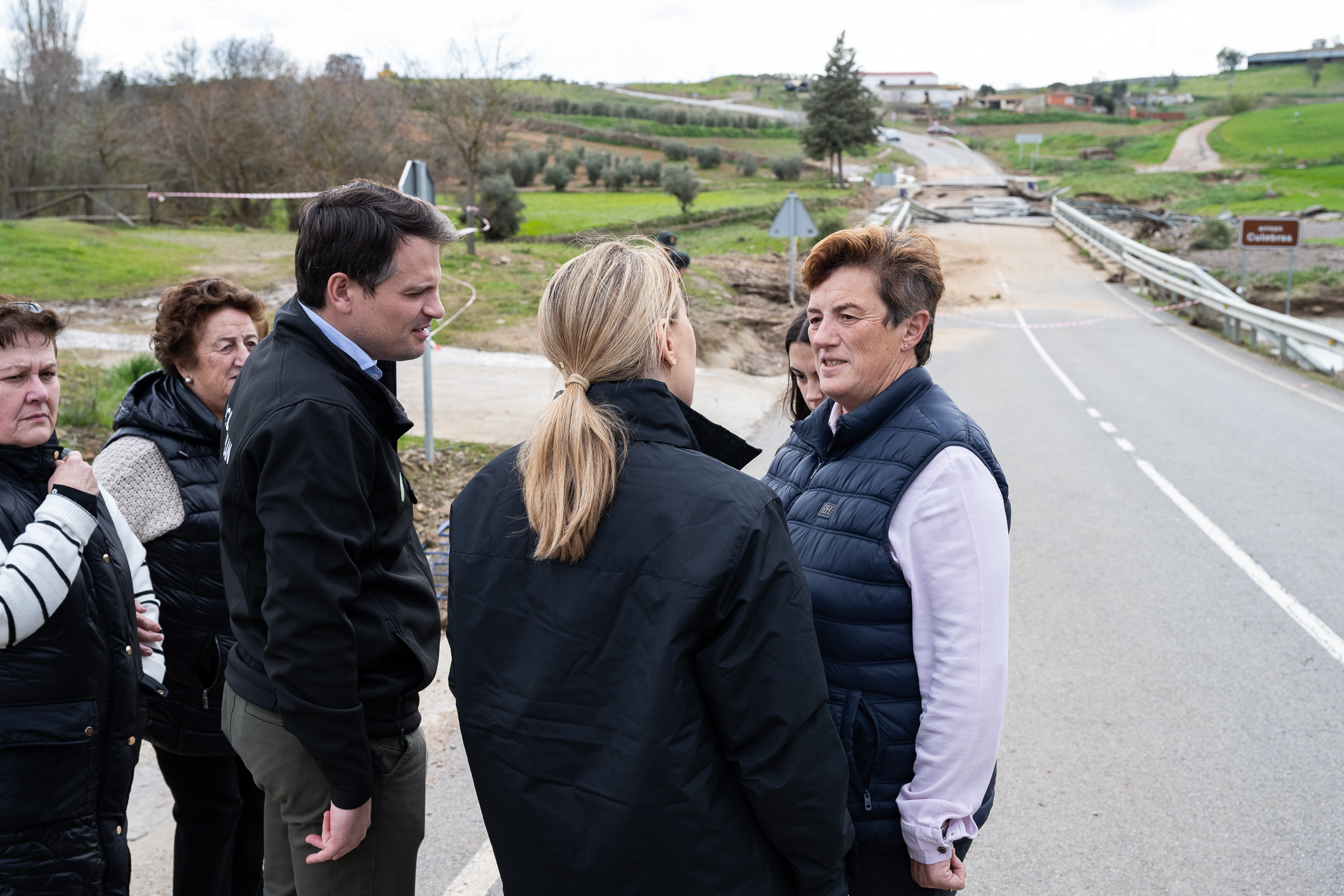 La presidenta de la Junta visita algunas de las zonas más castigadas por las inundaciones