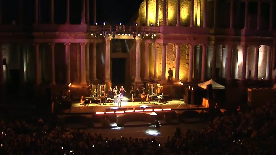 Raphael en el Teatro Romano de Mérida