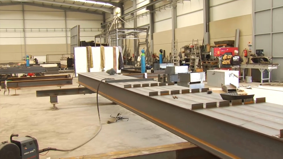 Fábrica de estructuras en Ribera del Fresno