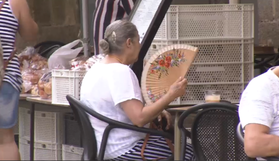 Uno de los colectivos más vulnerables a esta ola de calor son las personas mayores.