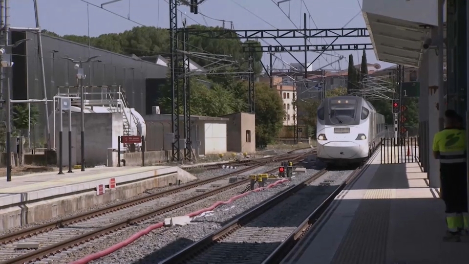 Renfe garantiza la devolución de los equipajes de los trenes evacuados tras el apagón del lunes