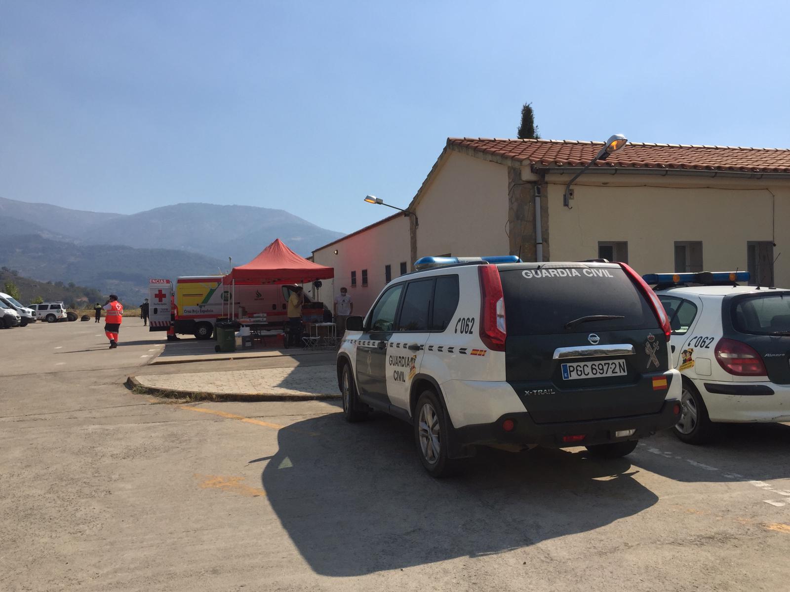Imagen del puesto de mando del incendio desde Aldeanueva de la Vera