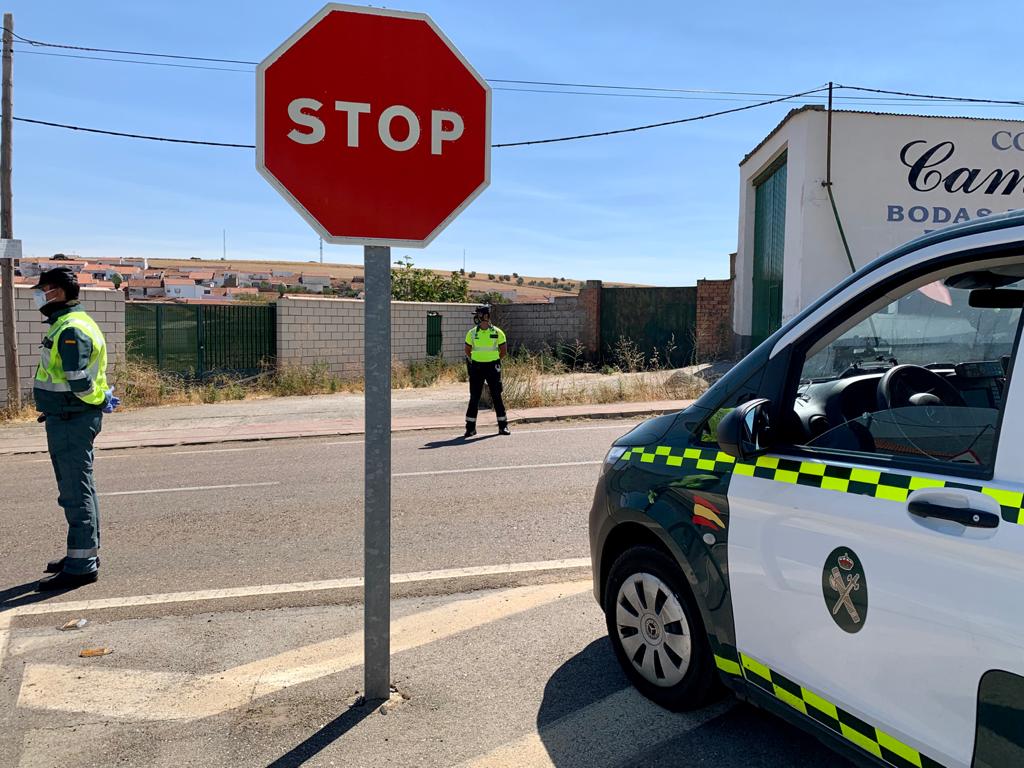 Controles de entrada y salida en el pueblo