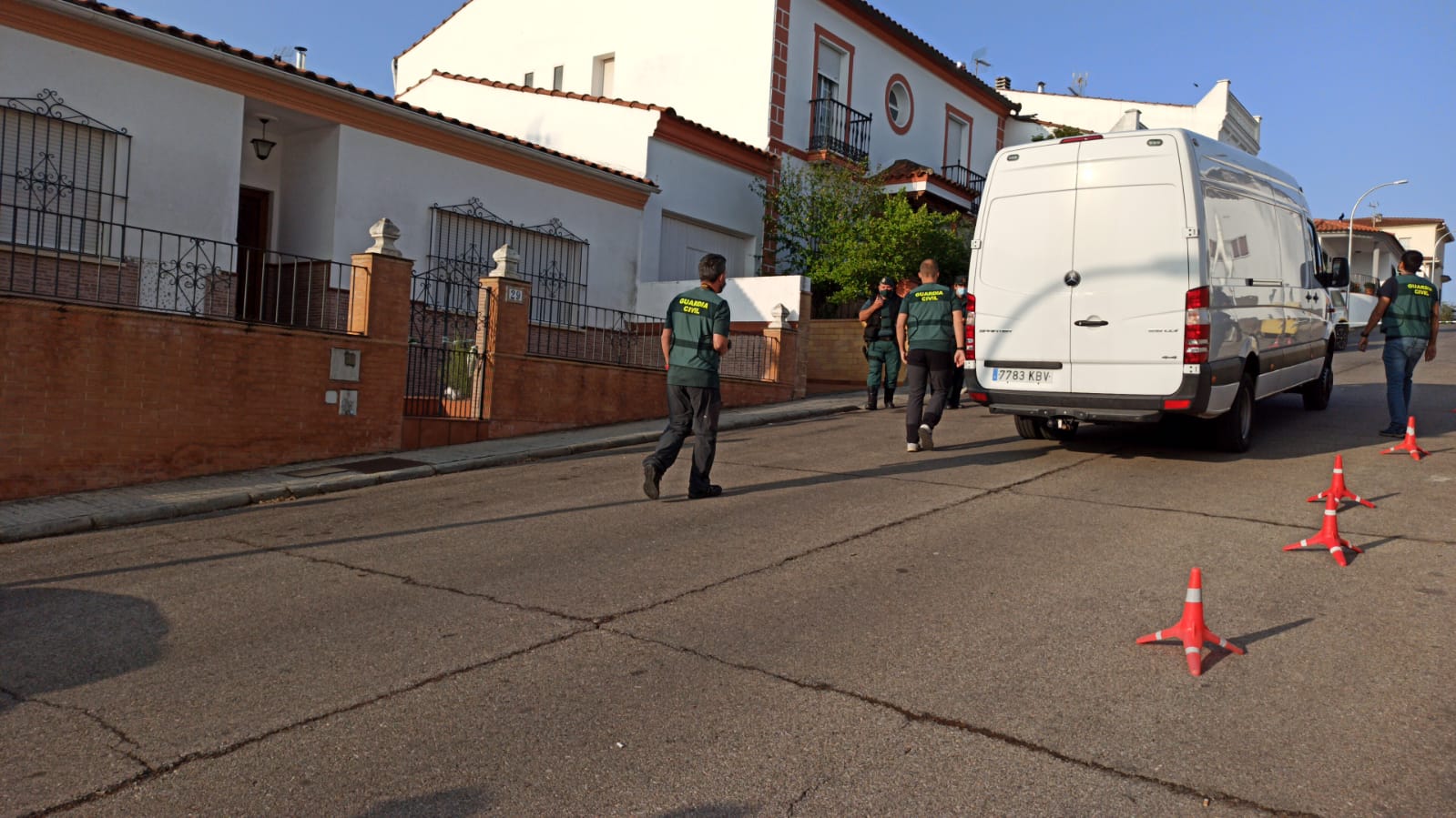 El equipo de Criminalística continúa en la casa del detenido por la muerte de Manuela Chavero