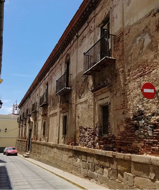 Exterior del edificio del complejo de los jesuitas