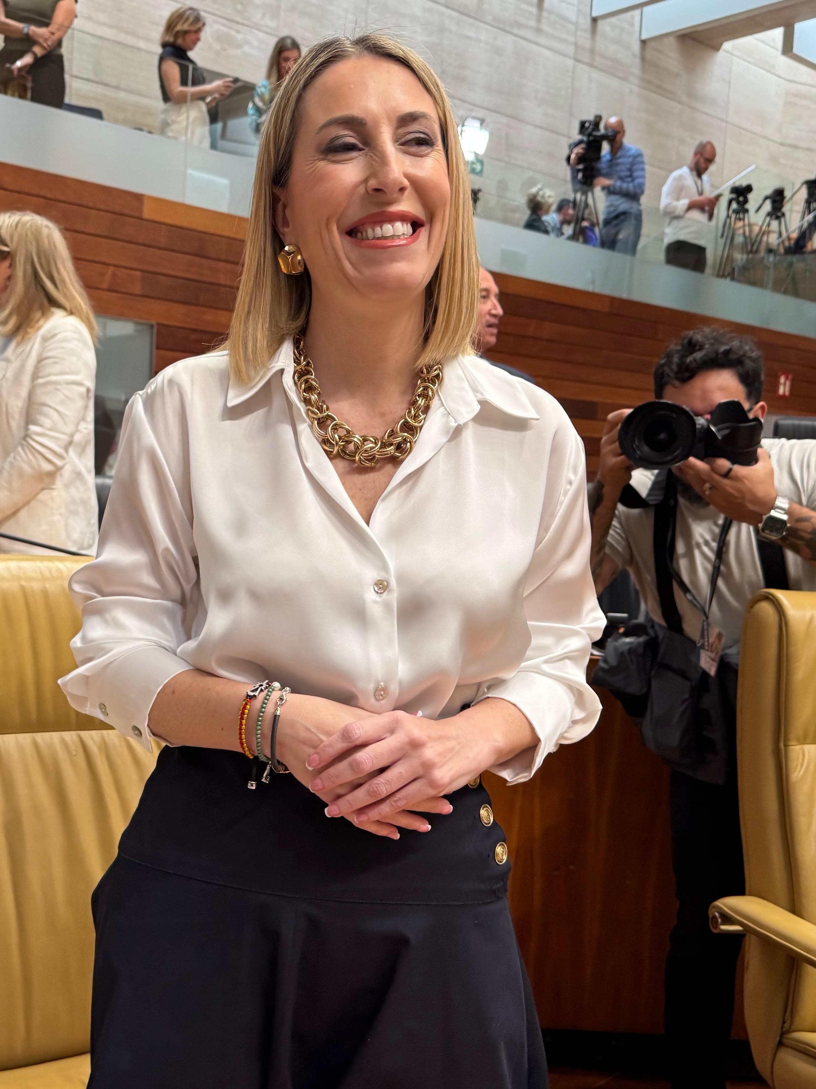 María Guardiola en la Asamblea de Extremadura
