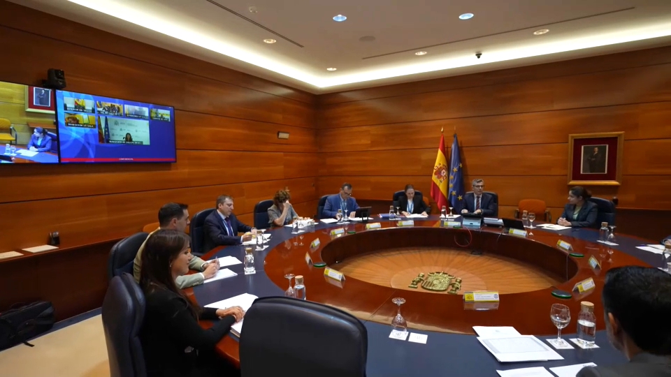 Aagesen afirma que el sistema eléctrico contaba con una inercia "acorde" en momentos previos al apagón